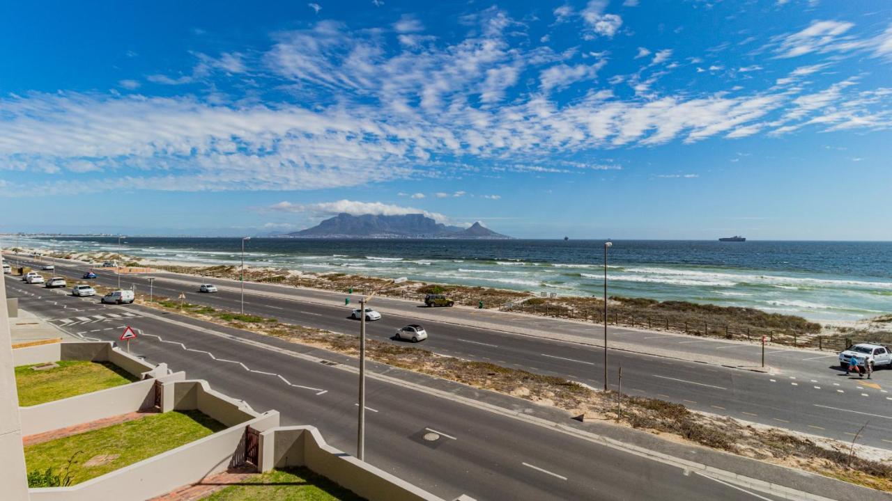 Beach Daze Διαμέρισμα Bloubergstrand Εξωτερικό φωτογραφία